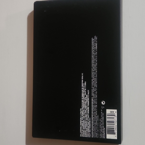 MAC Pro Palette Full Coverage Foundation x 12 - Picture 5 of 7